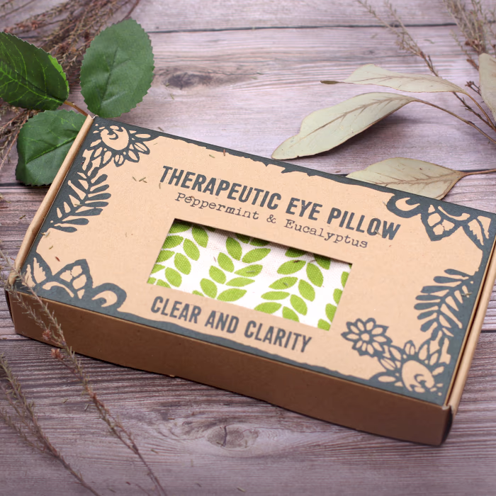 Agnes & Cat Eye Pillow - Clear & Clarity 3 Agnes &Amp; Cat Eye Pillow - Clear &Amp; Clarity