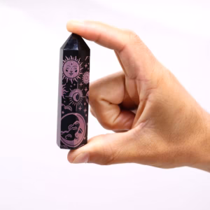 Svart Obsidian Spiss (ca. 60 - 70g 9cm) - Mystic Story - Rose Rosa