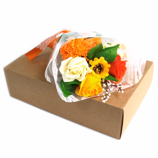 Blomsterbuket med Håndsæbe i Æske - Orange