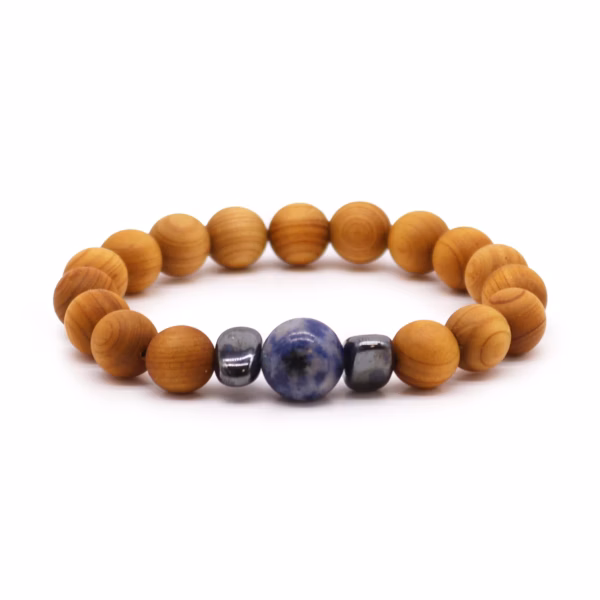 Herz - Chakra - Armreif aus Zedernholz mit Sodalith