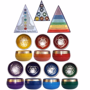 Chakra Pyramid Singing Skål Gavesett