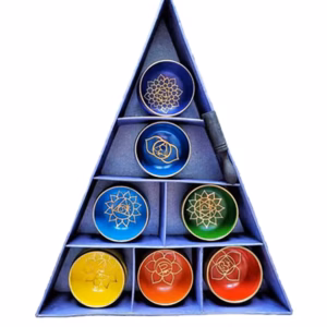 Chakra Pyramid Singing Skål Gavesett