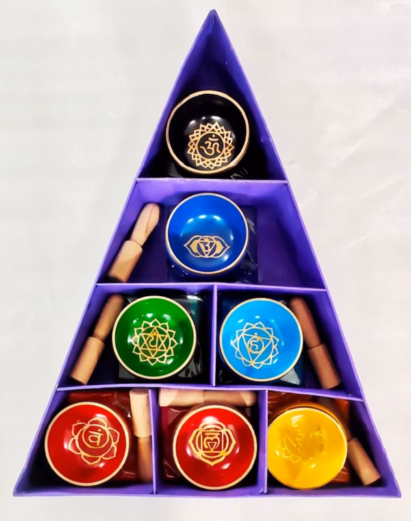 Chakra Pyramid Singing Skål Gavesett
