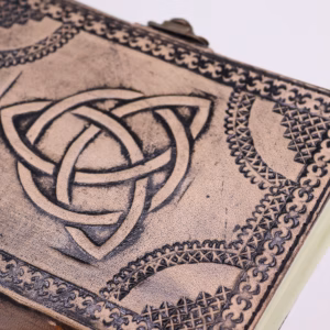Cirkel-Triquetra - Esoterisk Anteckningsbok - Ljusbrun - 200 sidor