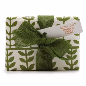 Coffret Cadeau - Bougie & Galets Figue Blanche & Baies de Fell