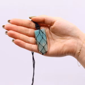 Colgante de Punta Plana con Piedras Preciosas Entrelazada - Amazonita