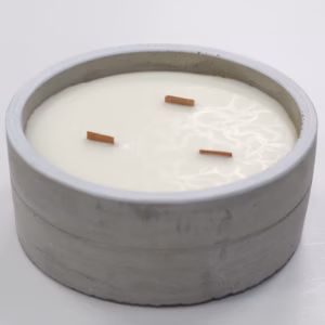 Sojawachskerze mit 3 Holzdochten - Vanille & Orange