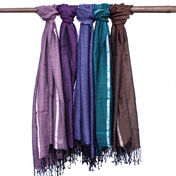 Indische Boho - Schals - Zufällige Farben mit Goldfaden - Groß