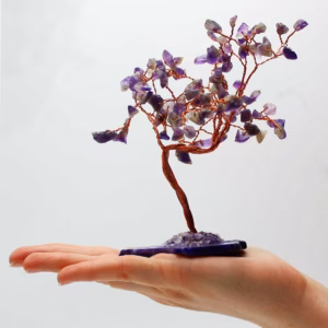 Stort Gemstone Tree - Ametyst på Naturlig Agatbase (100 Steiner)