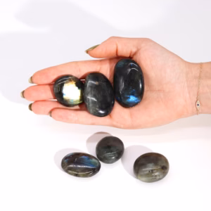 Madagascar Labradorite Palm Stones (Ca. 17 - 40g 35 - ) - 50mm