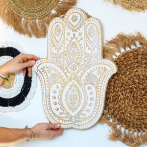 Mango Wood Hamsa Veggplakett - Hvitkalket 52cm