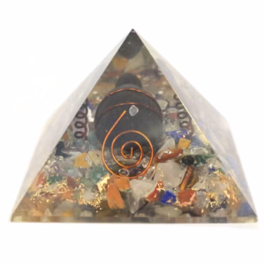 Orgonite la Pyramide - Puces de Gemme et Cuivre 60mm - Tortue