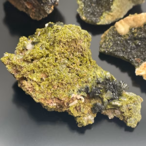 Mineralische Exemplare - Epidot - Ca. 10 Stück