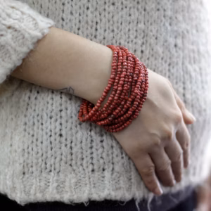 Brazalete de Cuentas Múltiples con Cierre de Madera - Surtido de Colores