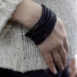 Brazalete de Cuentas Múltiples con Cierre de Madera - Surtido de Colores