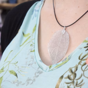 Necklace - Bravery Leaf - Silver