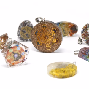 Pendentifs Orgonite - Attracteur Cuivre Arc en Ciel
