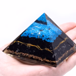 Orgonitt Pyramide - Turkis og Svart Turmalin - 70mm