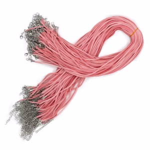 Paket med Snören till Hängen i Mockaimitation - Rosa A064 - 2.5mmx55cm