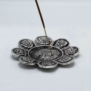 Røkelsesholder med Tibetanske Symboler I Polert Aluminium, 12cm