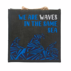 Trykt Jutepose - We Are Waves - Grå
