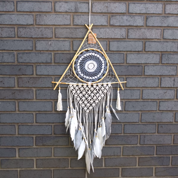 Bescherming Droomvanger - Macrame Piramide Wit / Grijs - Groot