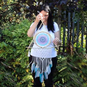 Protection Dream Cather - Large Macrame Pyramid White/Turquoise