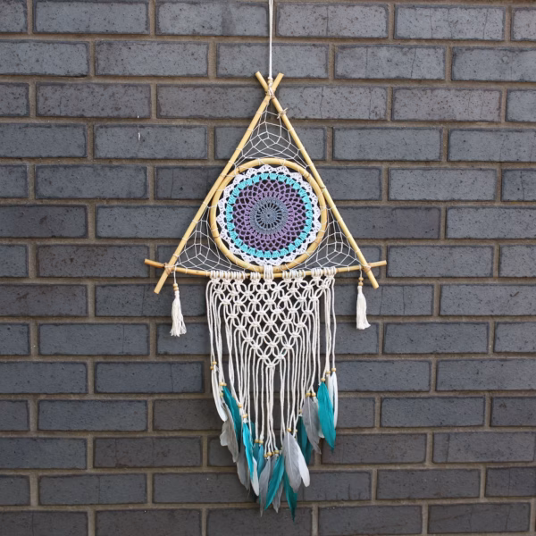 Protection Dream Cather - Large Macrame Pyramid White/Turquoise