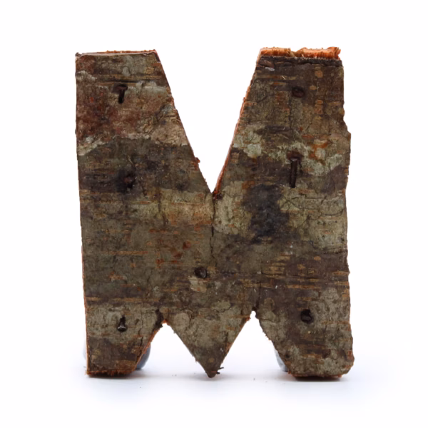 Rustik Bokstav i Bark - "M" - 7cm