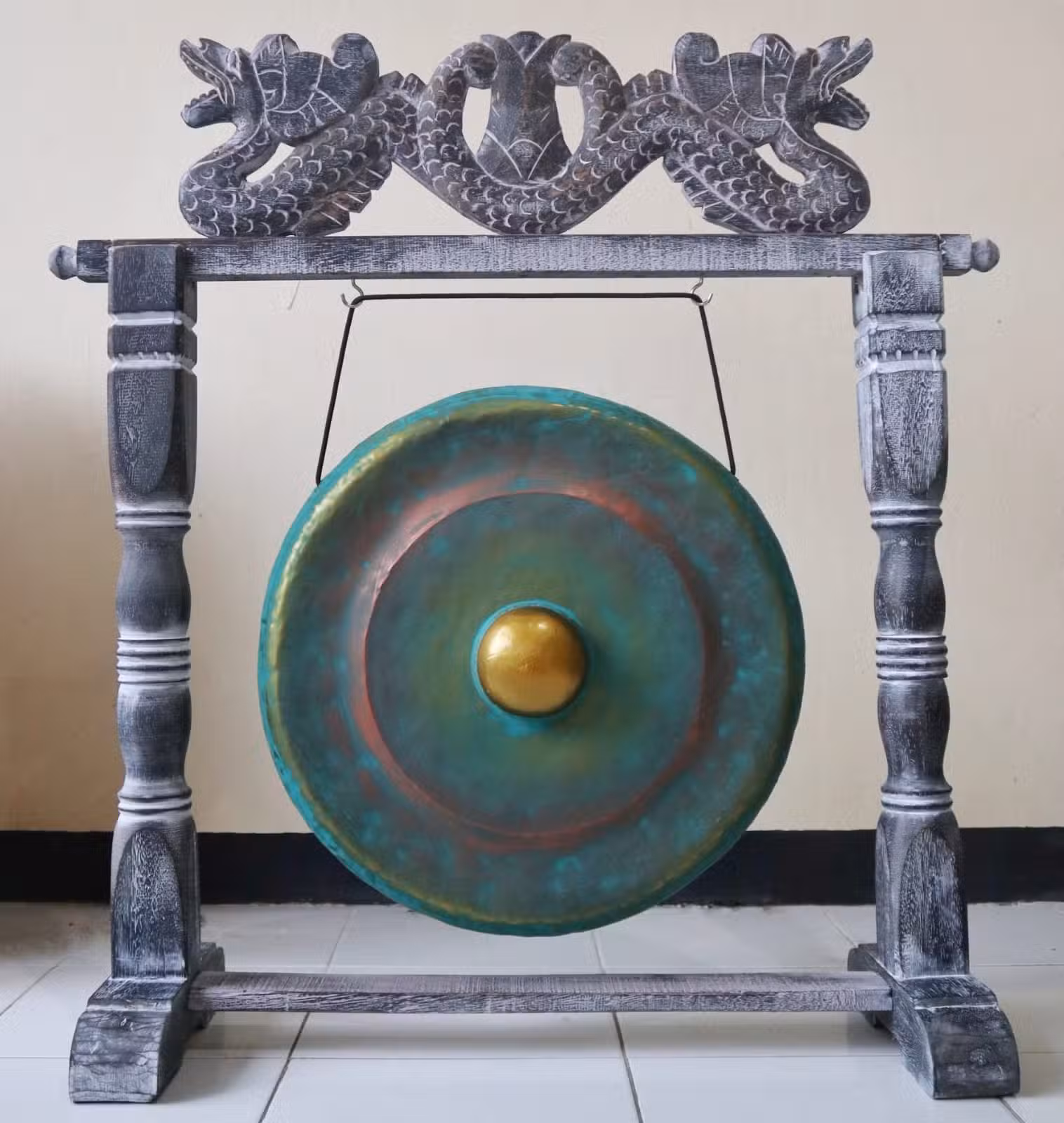 Gong in Stand - Greenwash - Small