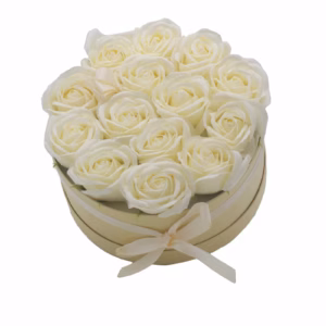 Sæbeblomst Gavebuket - 14 Cremefarvede Roser - Rund