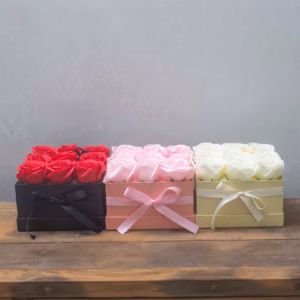 Seife Flower Gift Bouquet - 9 Cream Roses - Square