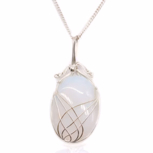 Collier de Pierres Fines Enveloppé en Tourbillon - Opalite