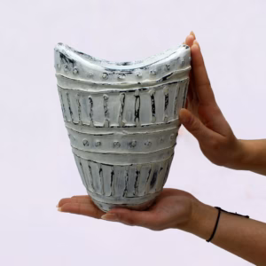Vase in Form Eines Breiten Halses - Cremefarben,22cm
