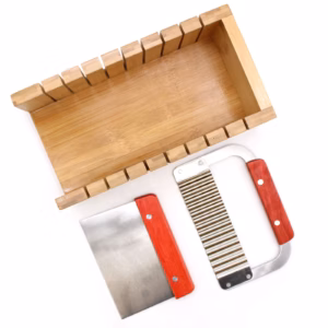 Seifenschneider - Set aus Holz - Gewellter und Gerader Ausstecher