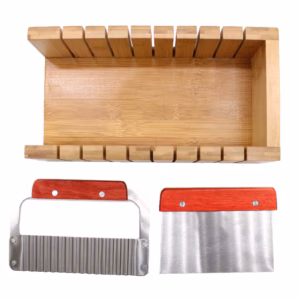 Seifenschneider - Set aus Holz - Gewellter und Gerader Ausstecher