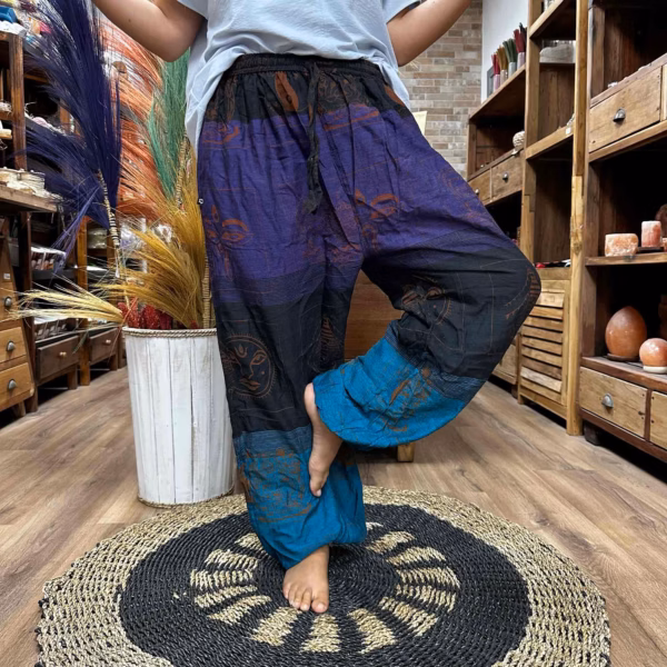 Yoga - Und Festivalhose - High Cross Himalayan Print auf Lila